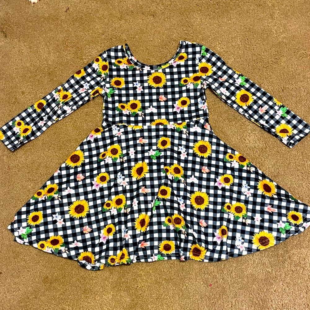 Sunflower plaid dress 6/6x